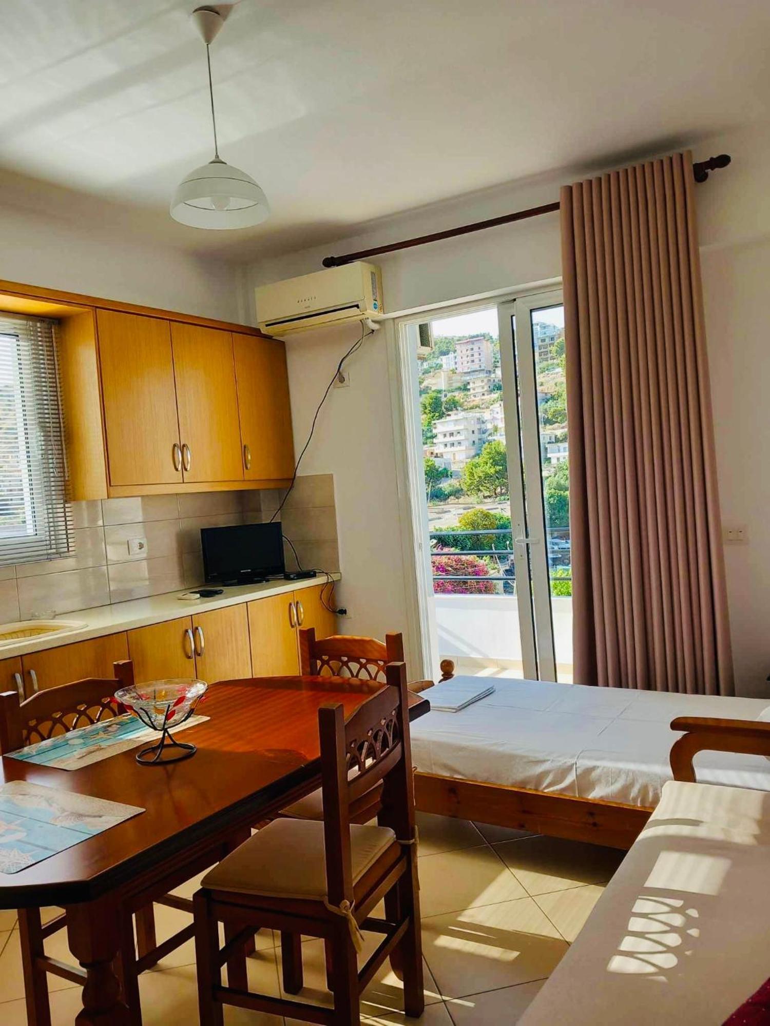Caldera Vista Apartaments Sarande Bagian luar foto